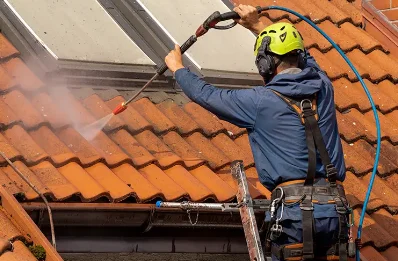 Démoussage et hydrofuge de toiture à Grézels
