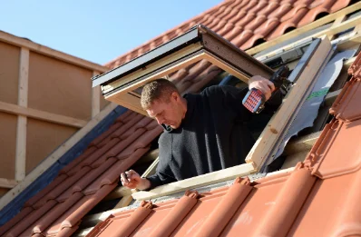 Pose de fenêtres de toit Velux à Grézels